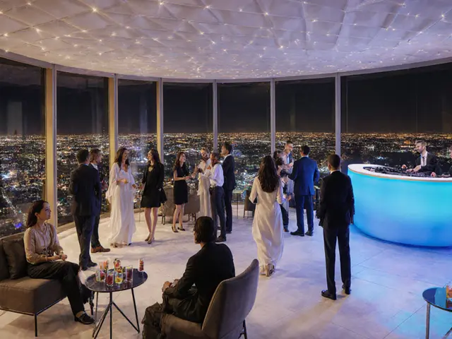 The Best Nightclubs in Dubai for Meeting New People