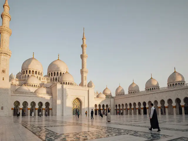 The Spiritual and Cultural Tapestry of Jumeirah Mosque