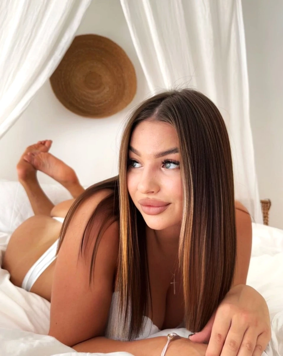 Aleksa escort in Dubai