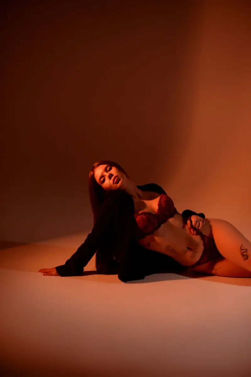 Emma escort in Dubai