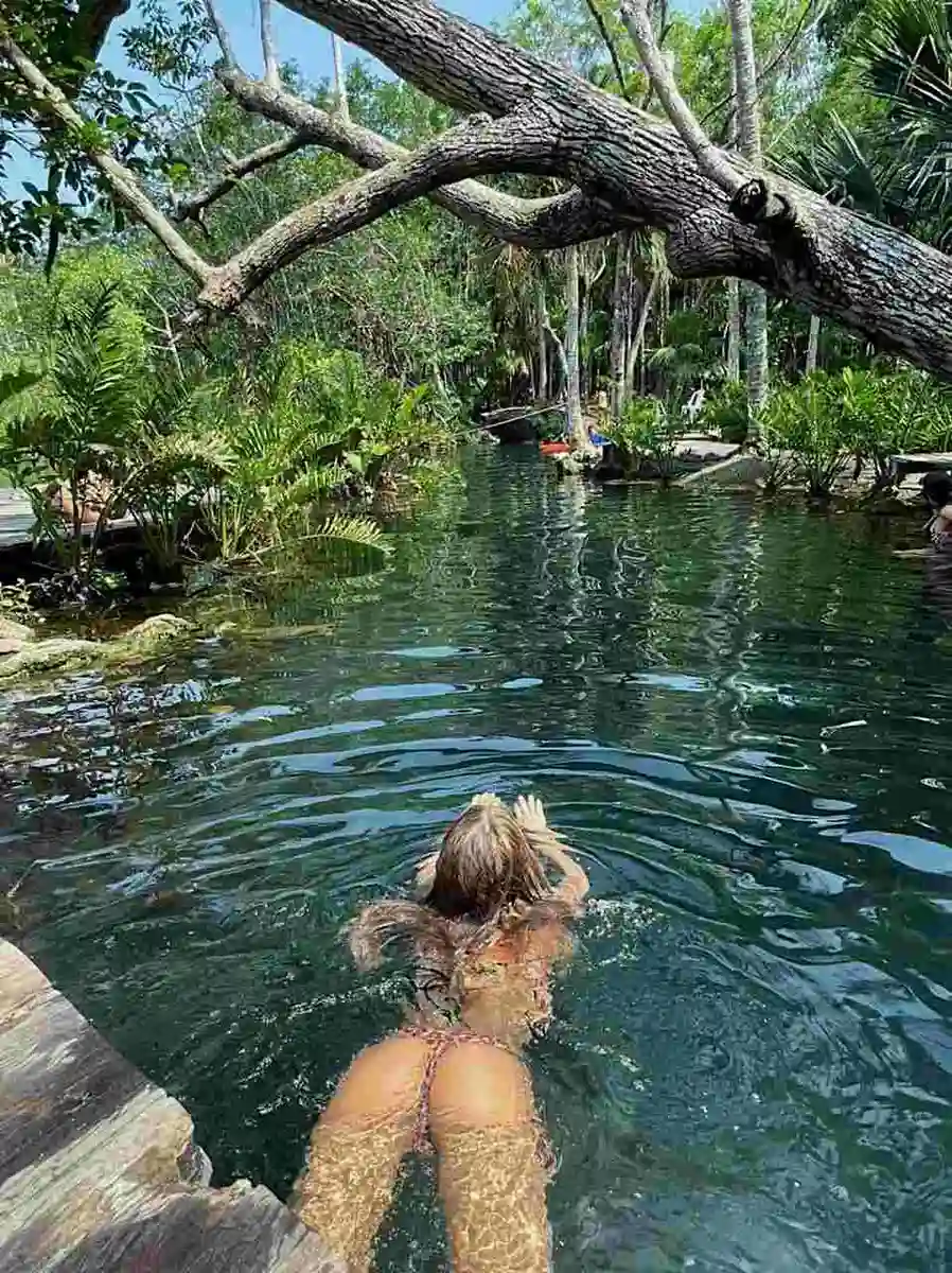 Mary escort in Dubai