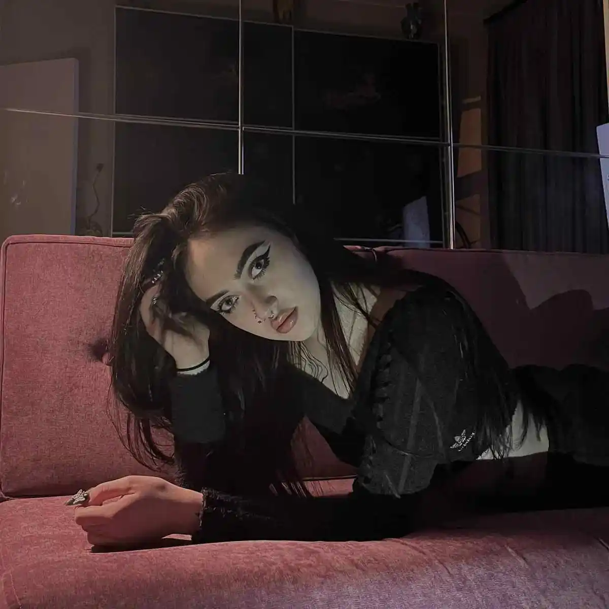 Vilena escort in Dubai